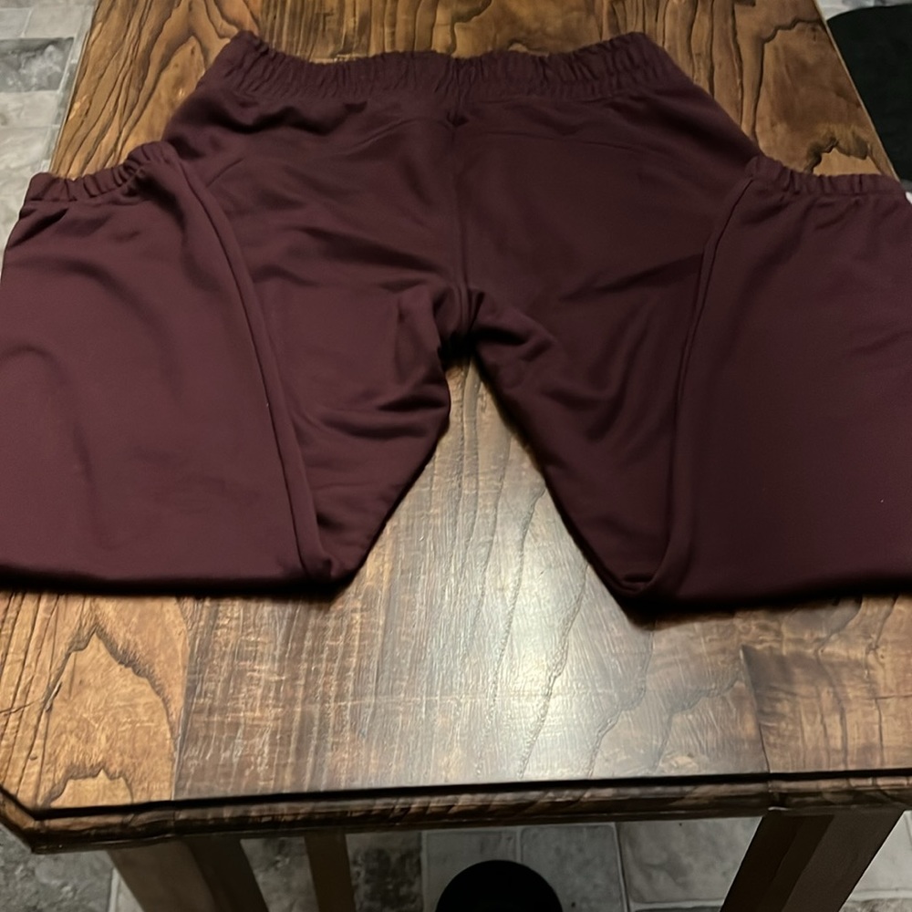 Athleta Recovery Jogger - burgundy- small - Picture 7 of 7